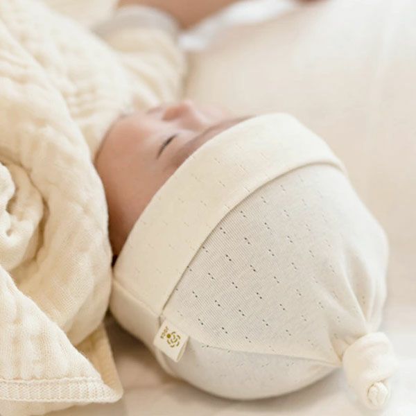 オーガニックコットン ベビー アイレット柄フライス結び帽 ナチュラル