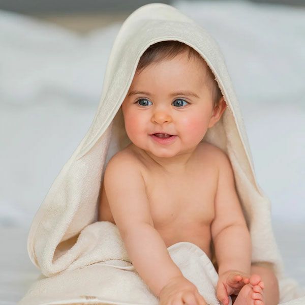 オーガニックコットン ひつじ刺繍のフード付きバスタオル きなり 75×75