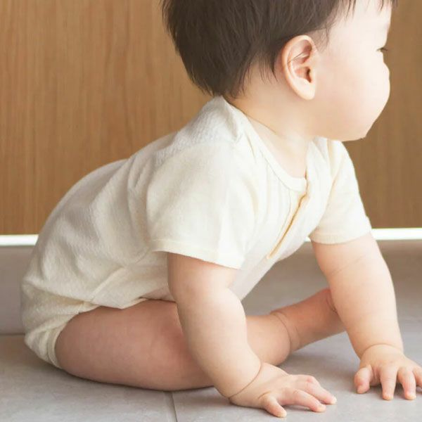 オーガニックコットン ベビー アイレット柄ボディースーツ（半袖） ナチュラル 70