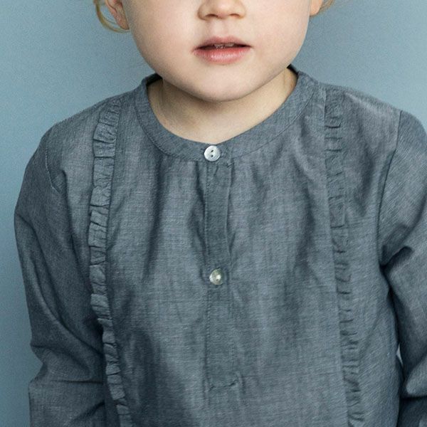 【SALE／50%OFF】オーガニックコットン ガールズ シャンブレーフリル付きシャツ(長袖)