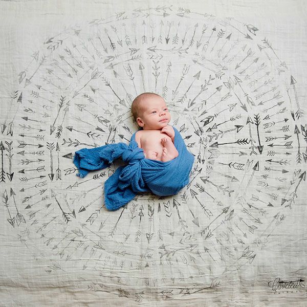 オーガニックコットン モスリンスワドルScarf Faded Arrows