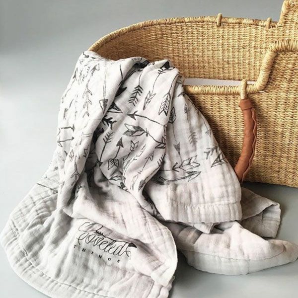 オーガニックコットン モスリンスワドルScarf Faded Arrows