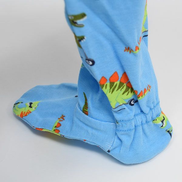 【SALE／40%OFF】オーガニックコットン ベビー足つきカバーオール Scooting Dinos