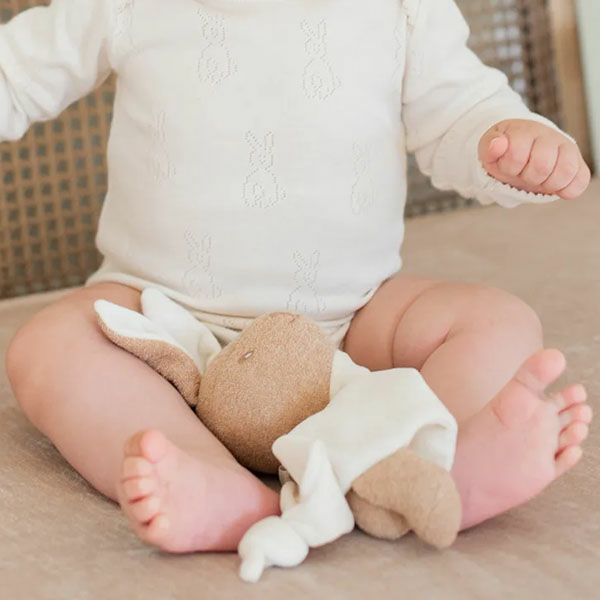 オーガニックコットン ベビーおしゃぶりクロス付きぬいぐるみ うさぎのドゥドゥ