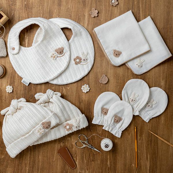 オーガニックコットン ベビー【手編みモチーフ】レーシーニットのスタイ