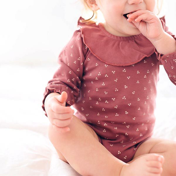 オーガニックコットン ベビーラッフルボディスーツ(長袖)