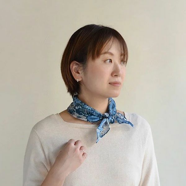 オーガニックコットン アルティメイトピマ ハンカチーフ Drawingエレガントフラワー