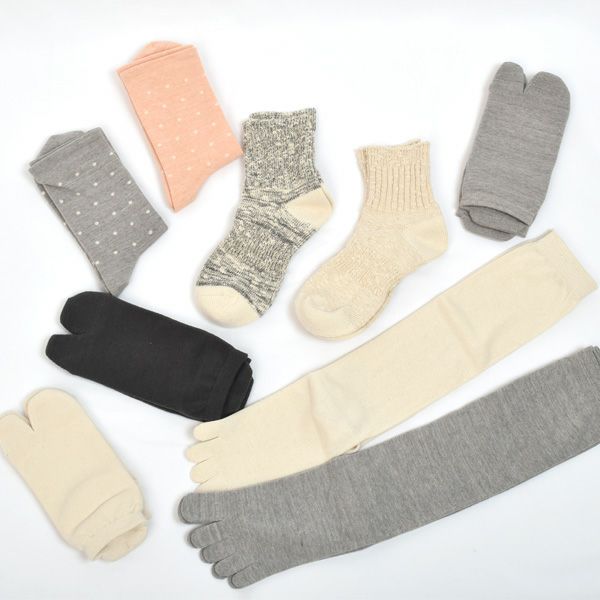 オーガニックコットン五倍子タビ型パイルアンクル丈ソックス