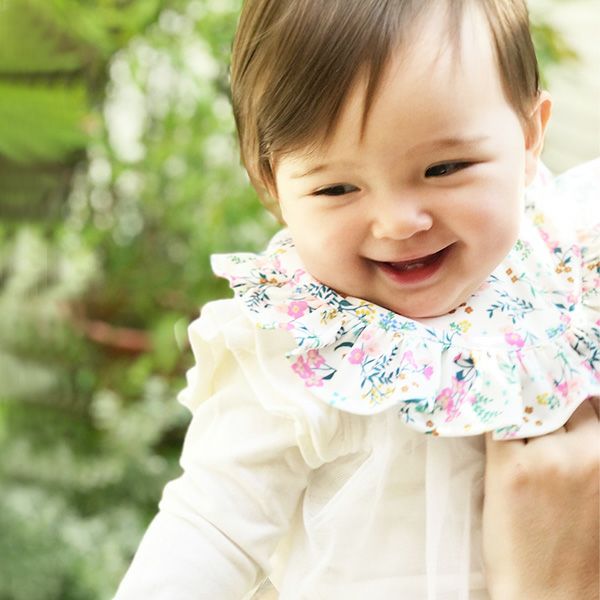 オーガニックコットン ラウンドフリルスタイ 花咲く音色