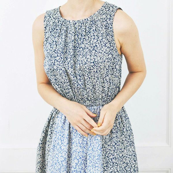 オーガニックコットン Ｖ＆Ａマートン柄ノースリーブフレアワンピース