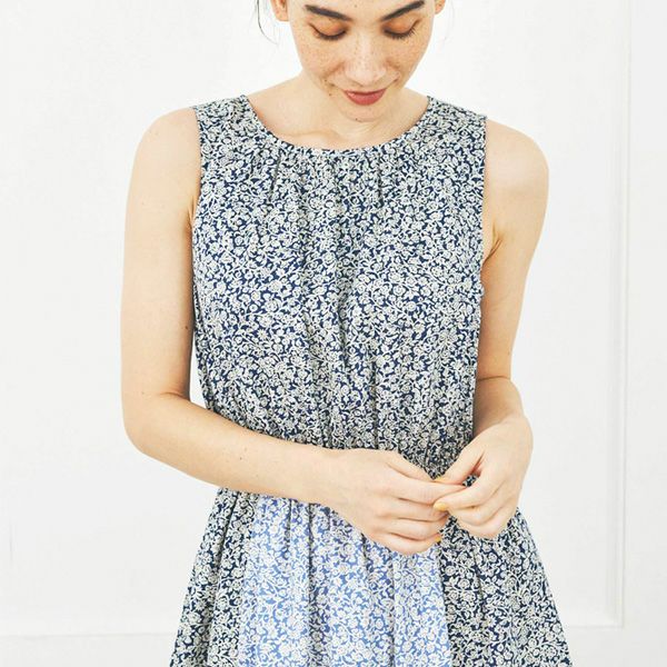 オーガニックコットン Ｖ＆Ａマートン柄ノースリーブフレアワンピース