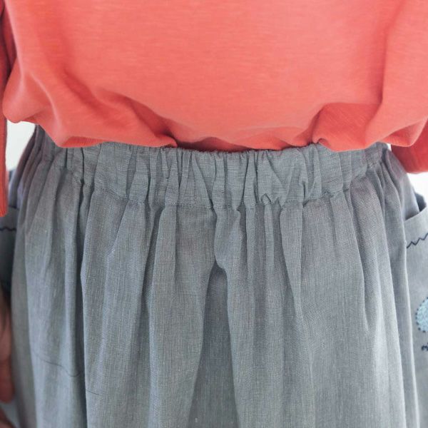 【SALE／10%OFF】オーガニックコットン 手織りブルーベル刺繍サイドポケットタックスカート