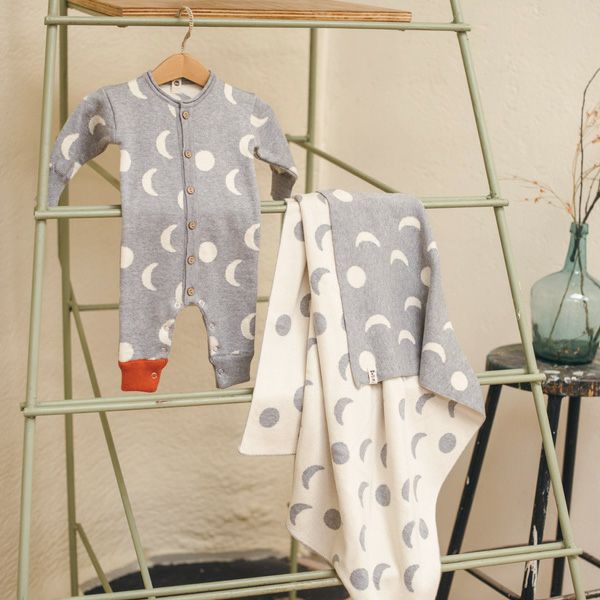 オーガニックコットンベビージャンプスーツMOONS