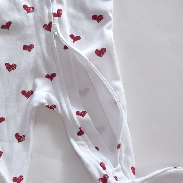 オーガニックコットン ベビー足つきカバーオールValentine's