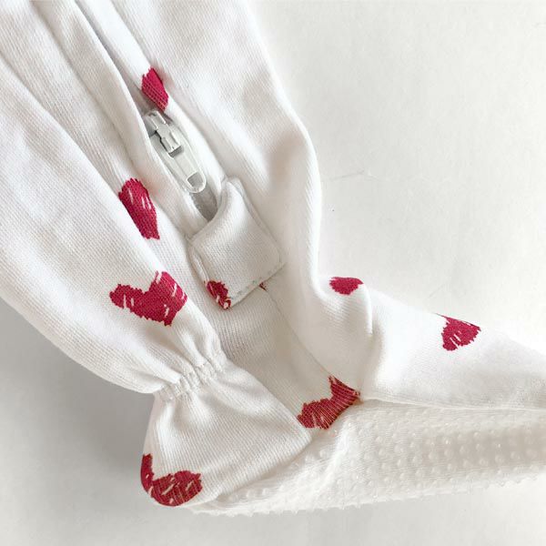 オーガニックコットン ベビー足つきカバーオールValentine's