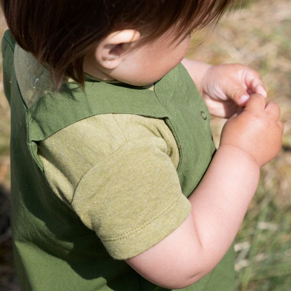 オーガニックコットン ベビーフライスボディスーツ（半袖）