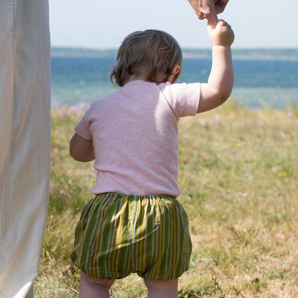 オーガニックコットン ベビーフライスボディスーツ（半袖）