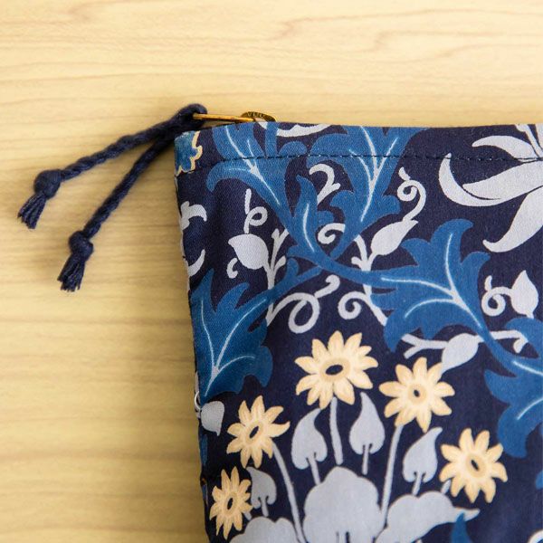 オーガニックコットン V&Aセランダイン柄ポーチ