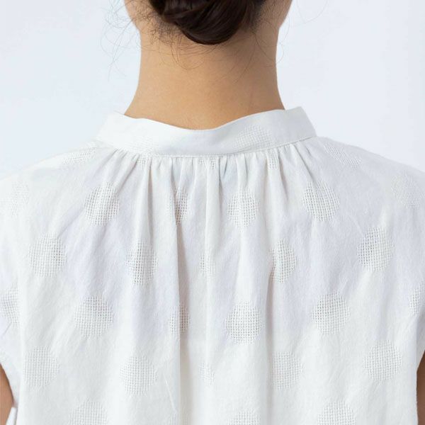オーガニックコットン 手織り透かしドットジャガードノースリーブブラウス