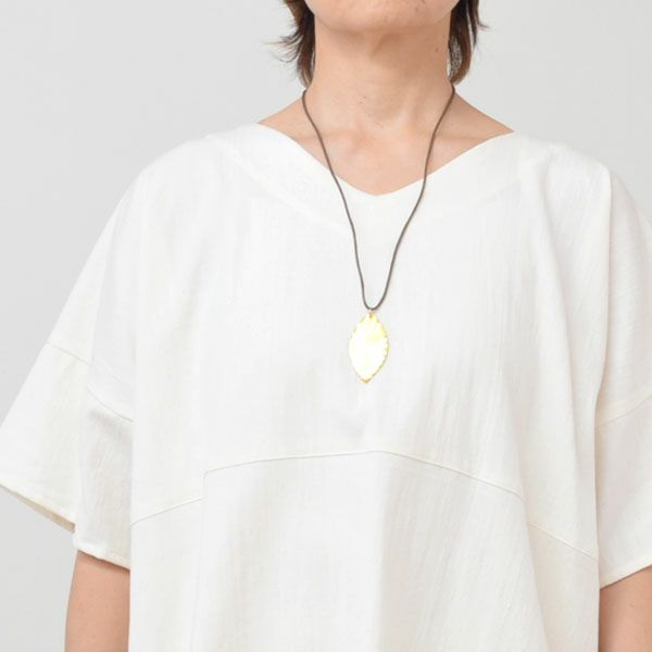 オーガニックコットン Vネックボックスプルオーバー