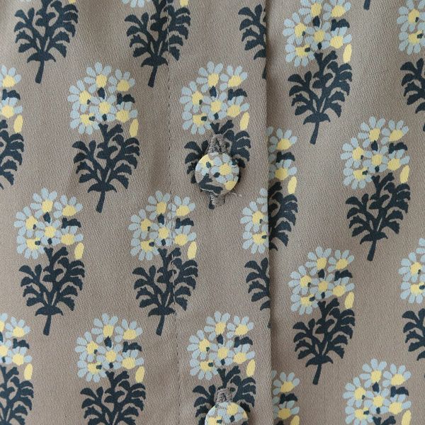 オーガニックコットン Ｖ＆Ａ サテン ギャザーブラウス エスター柄