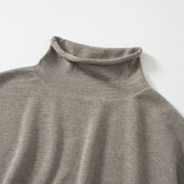 オーガニックコットン＆ヤク フォレストグレイ ニットタートルプルオーバー