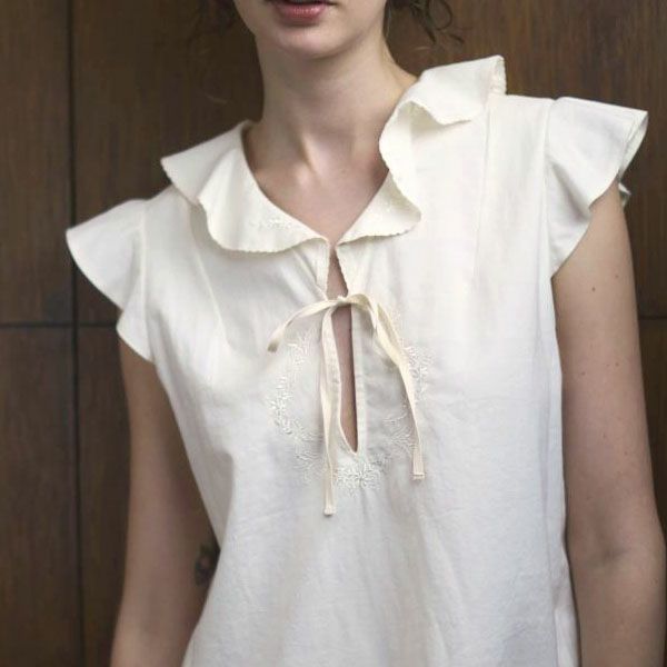 オーガニックコットン リリー刺繍フリルドレス