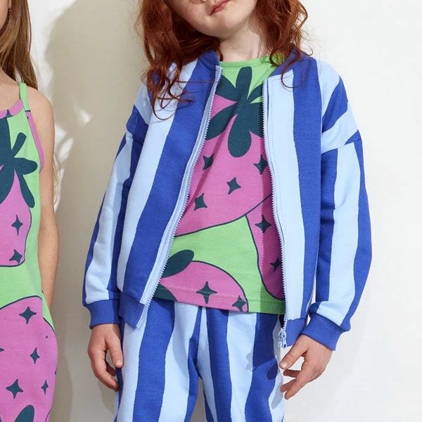 オーガニックコットン キッズＴシャツGiant Strawberry