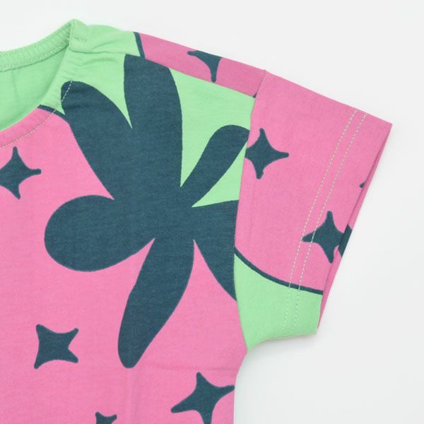 オーガニックコットン キッズＴシャツGiant Strawberry